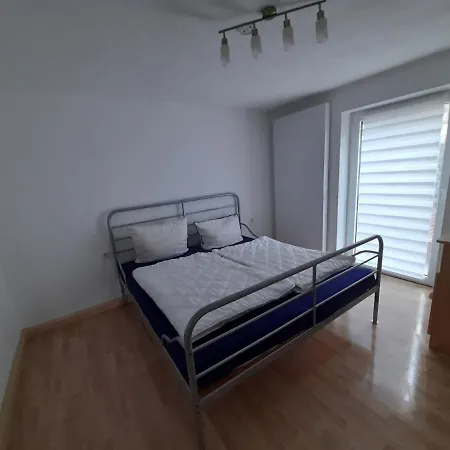 Haus Lehenthaler شقة