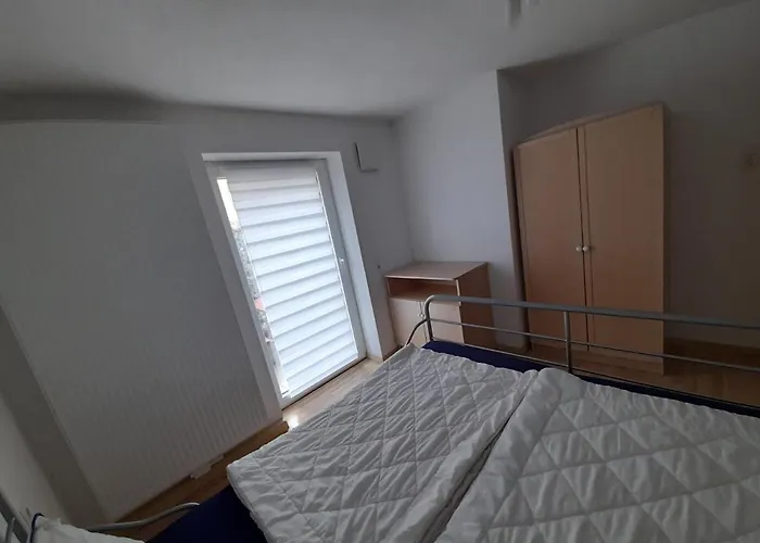 Haus Lehenthaler 아파트 *